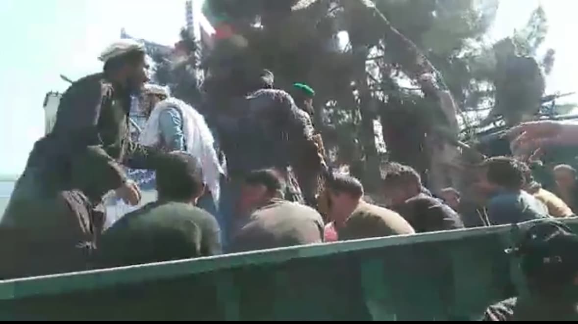  طالبان وايي نورستان کې يې د پاکستان په ملاتړ جنګېدونکي په لسګونو وسلوال وژلي او نيولي دي